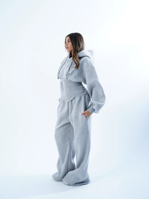 Pull corset à capuche